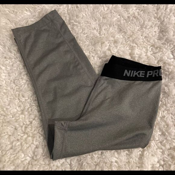 Nike Activewear gray leggings  Small - Picture 4 of 7